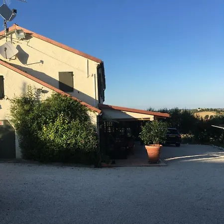 Rosina Mit Pool Auf Einem Weinberg In Den Marken Italiens Nahe Strand Semesterbostad *